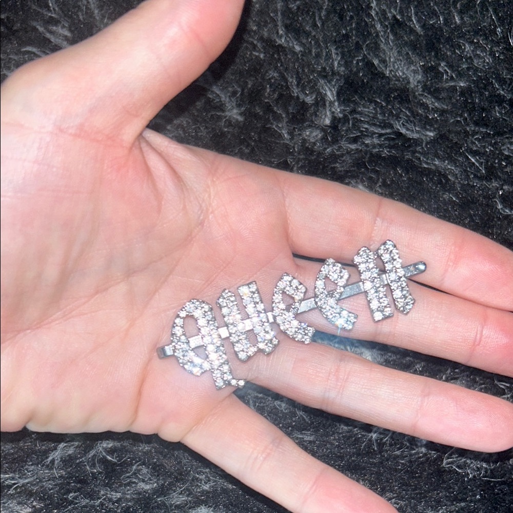 Queen Rhinestone Brooch - Picture 5 of 5